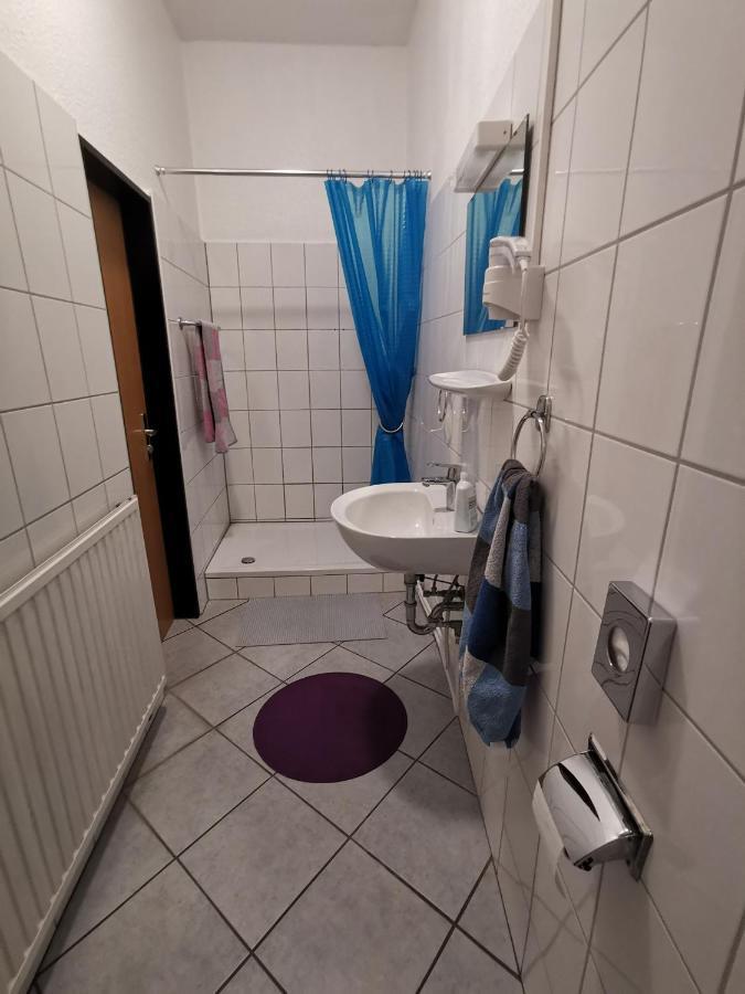 Hotel-Pension Zum Hirsch Hattersheim am Main Extérieur photo