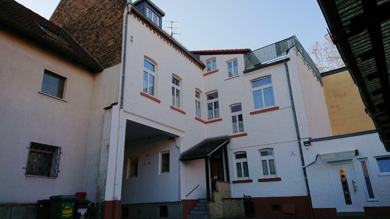 Hotel-Pension Zum Hirsch Hattersheim am Main Extérieur photo