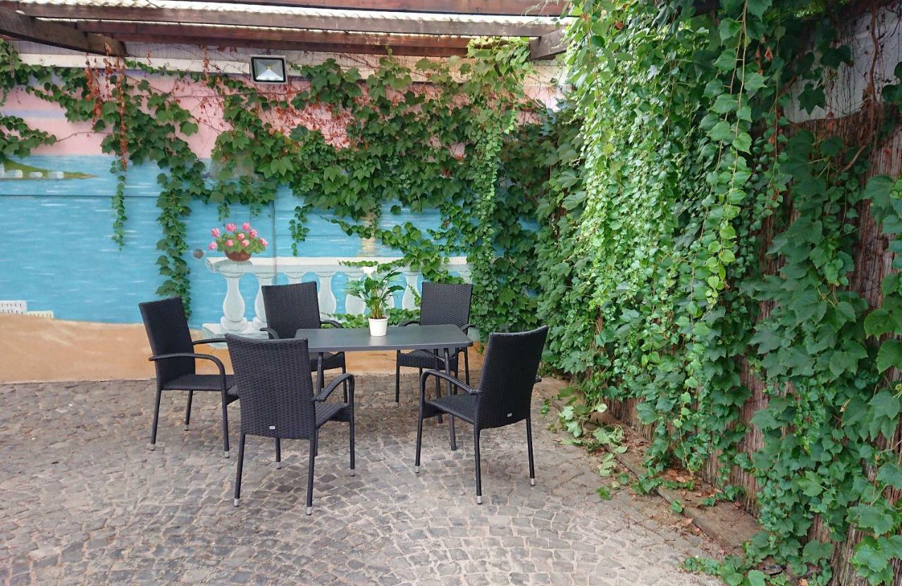 Hotel-Pension Zum Hirsch Hattersheim am Main Extérieur photo